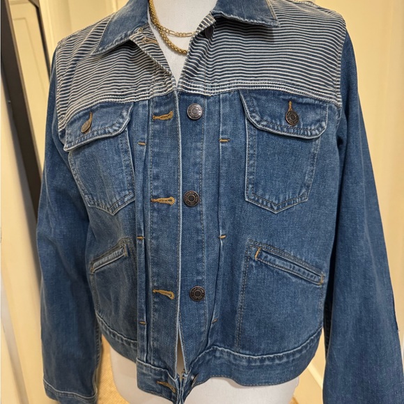 GAP Jackets & Blazers - Gap Blue Lightweight Denim Jacket with Pointed Collar and Standard Fit
